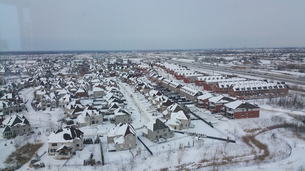 AQUABLU CONDOMINIUMS 1 | 275 Rue Étienne-Lavoie #100, Laval, QC H7X 0E4, Canada | Phone: (514) 654-2782