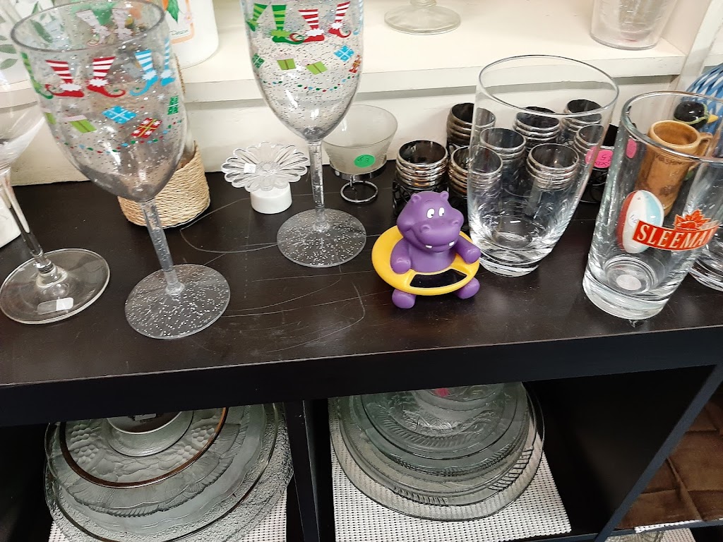 The Good Samaritan Thrift Store | Home Square, 5012 16 Ave NW A2, Calgary, AB T3B 0N3, Canada | Phone: (403) 477-6945