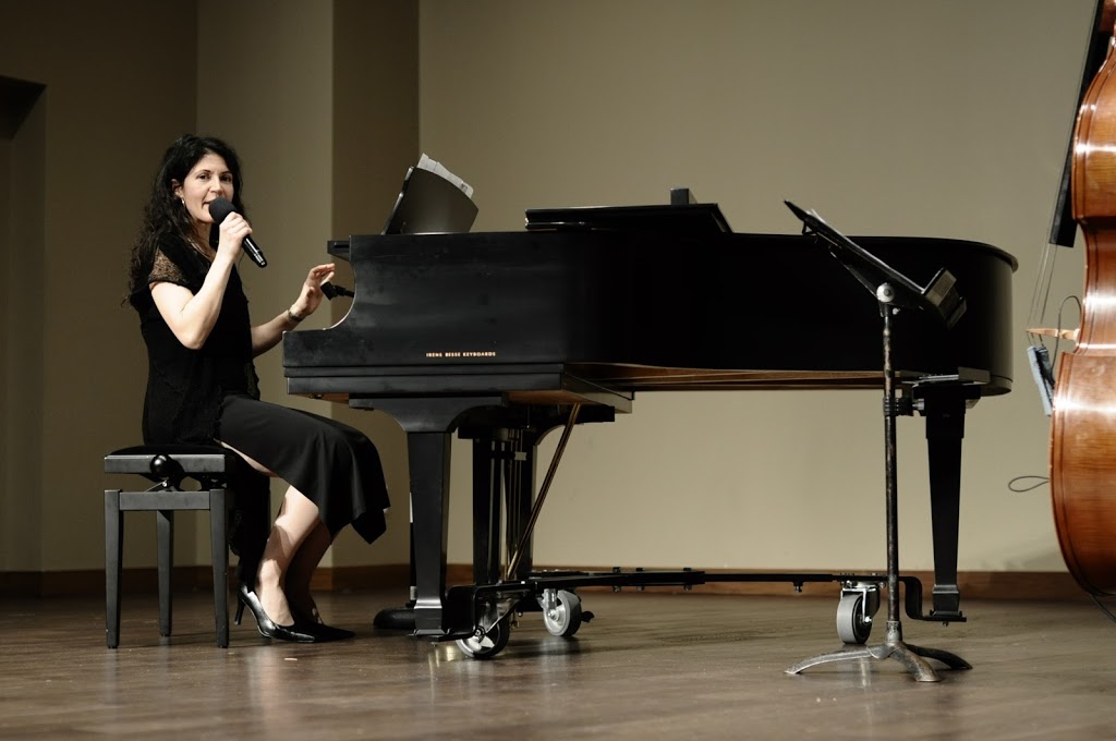 Rosanna DAgnillo Music Studio | 250 Shawville Blvd SE #136, Calgary, AB T2Y 2Z7, Canada | Phone: (403) 254-9622