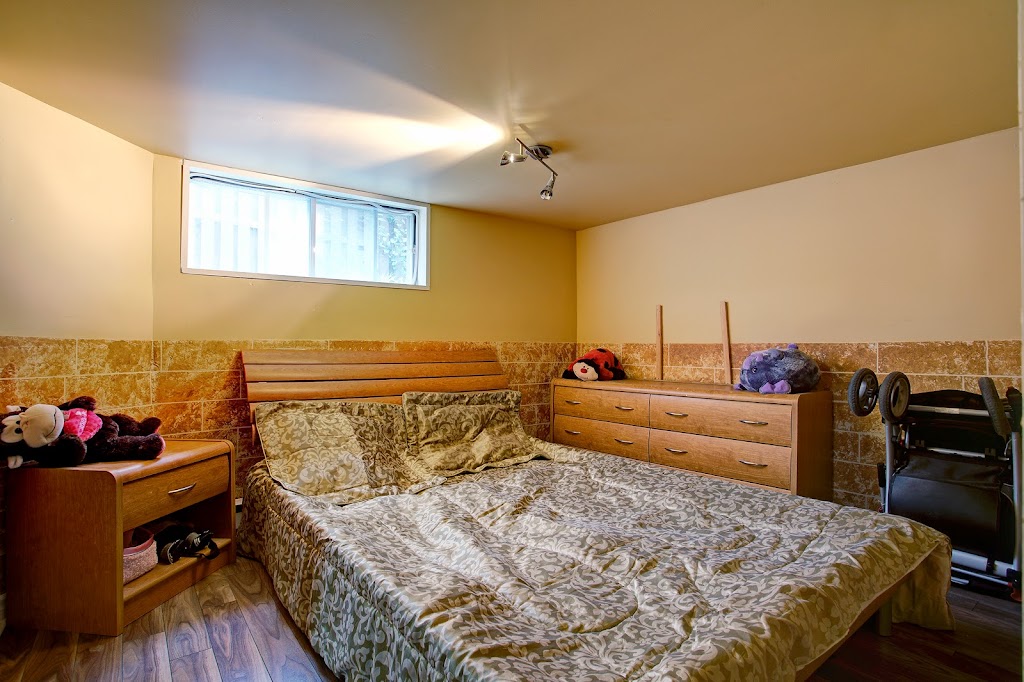 Dimitrios Andrianakos | Real Estate Broker | Courtier Immobilier | 6971-C Ch. De La, De la Côte-de-Liesse Rd, Montreal, QC H4T 1Z3, Canada | Phone: (514) 806-2645