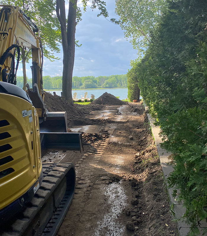 Excavation Akoury | 7750 Bd Cousineau Suite 404, Saint-Hubert, QC J3Z 0C8, Canada | Phone: (514) 717-3028