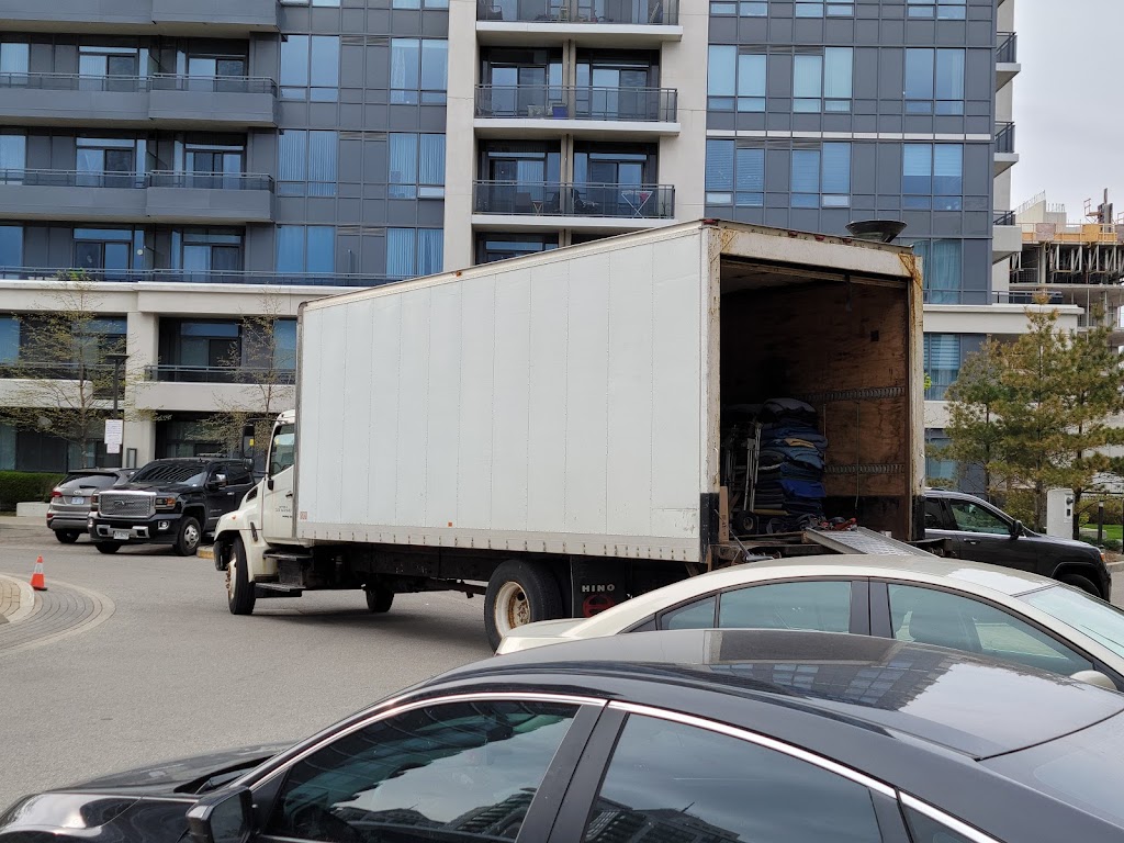 Francis Movers | 11 Zaph Ave, Scarborough, ON M1C 1M7, Canada | Phone: (416) 286-3422