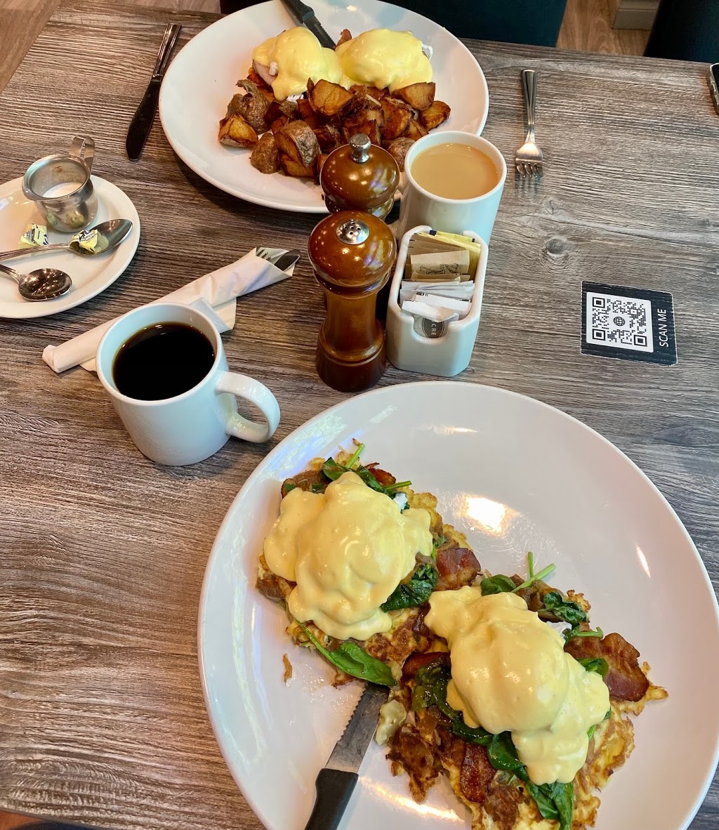 Medleys Grill | 700 Old Lillooet Rd #110, North Vancouver, BC V7J 2H5, Canada | Phone: (604) 985-4477