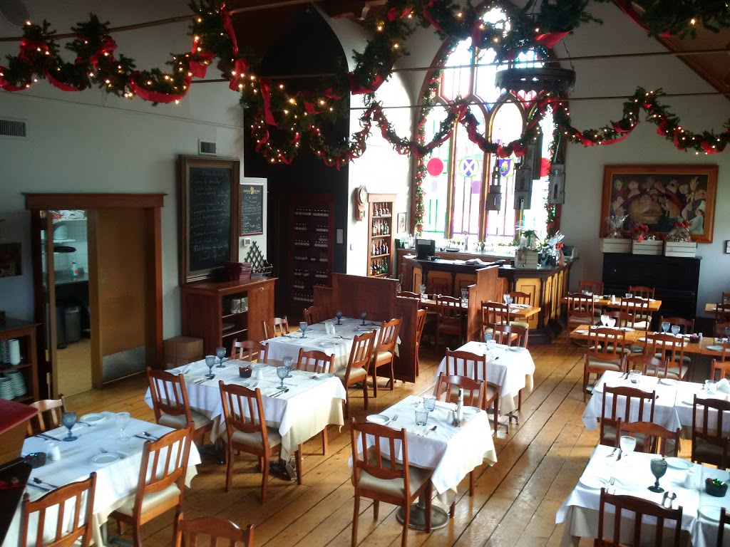 Restaurant Le Temps des Cerises Inc | 79 Rue du Carmel, Danville, QC J0A 1A0, Canada | Phone: (819) 839-2818