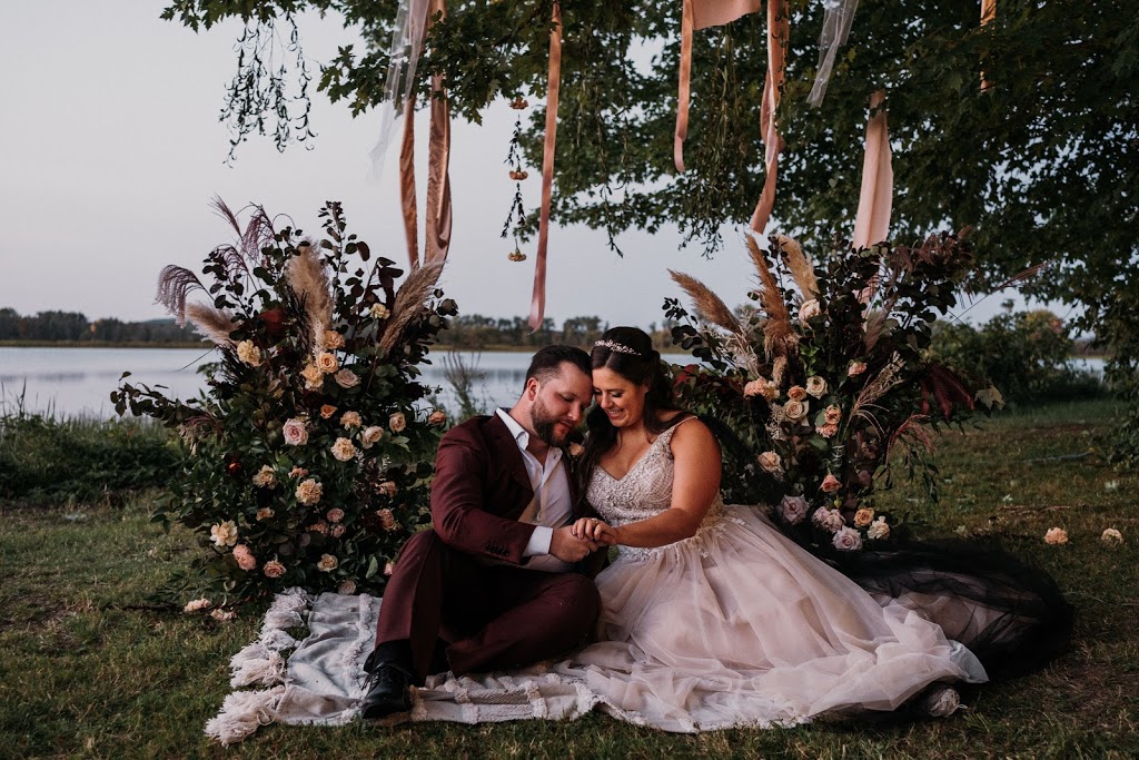 Sea and Silk Events | 21 St Andrews St, Almonte, ON K0A 1A0, Canada | Phone: (613) 371-9844