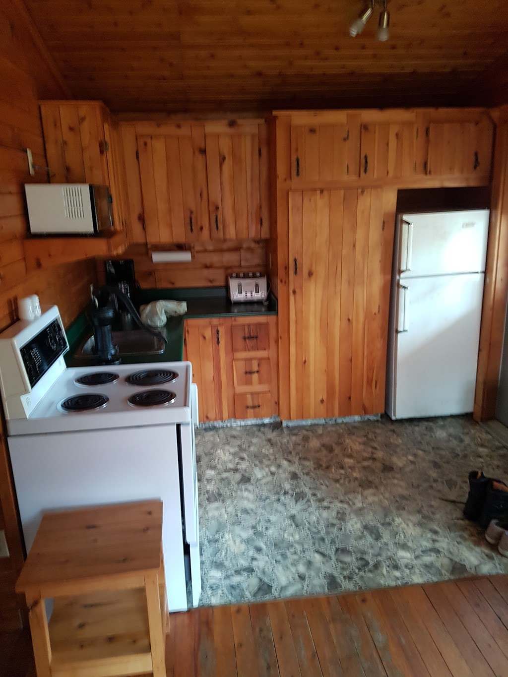 Schooner Point Log Cabins | 162 Schooner Point Rd, Napan, NB E1N 5A2, Canada | Phone: (506) 778-2338