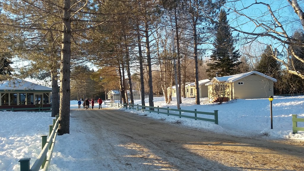 Centre touristique La Petite-Rouge | 61 Rang des Pruniers, Route 323, Saint-Émile-de-Suffolk, QC J0V 1Y0, Canada | Phone: (819) 426-2191