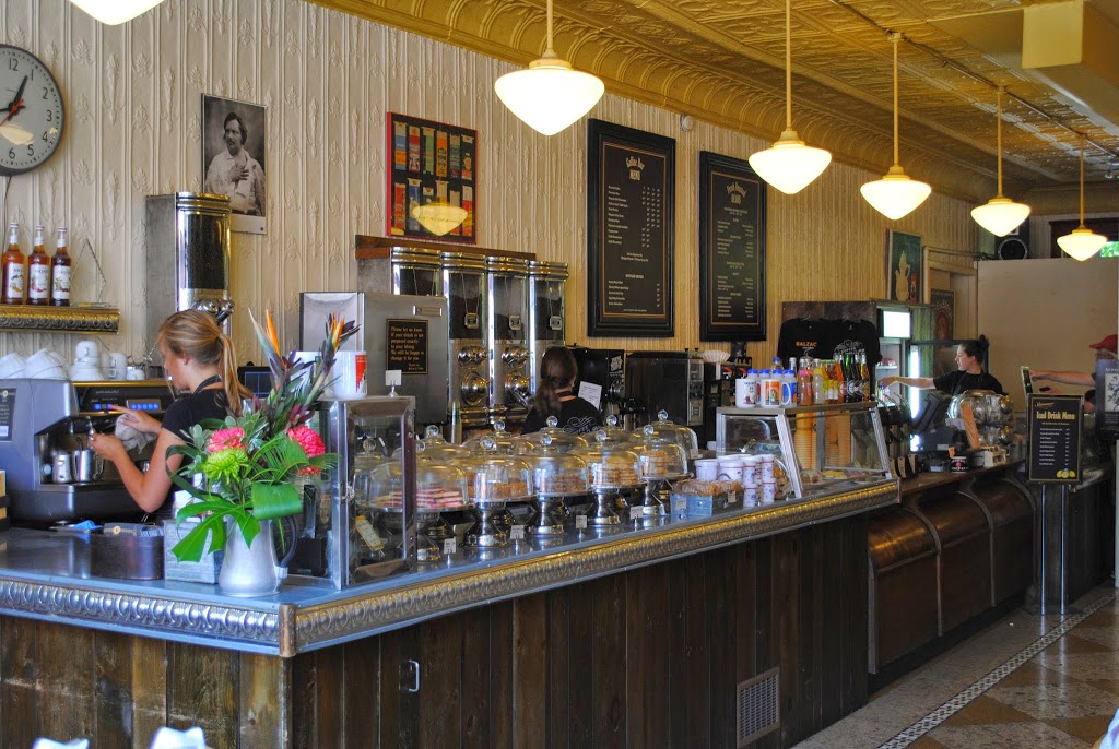 Balzacs Stratford | 149 Ontario St, Stratford, ON N5A 3H1, Canada | Phone: (519) 273-7909