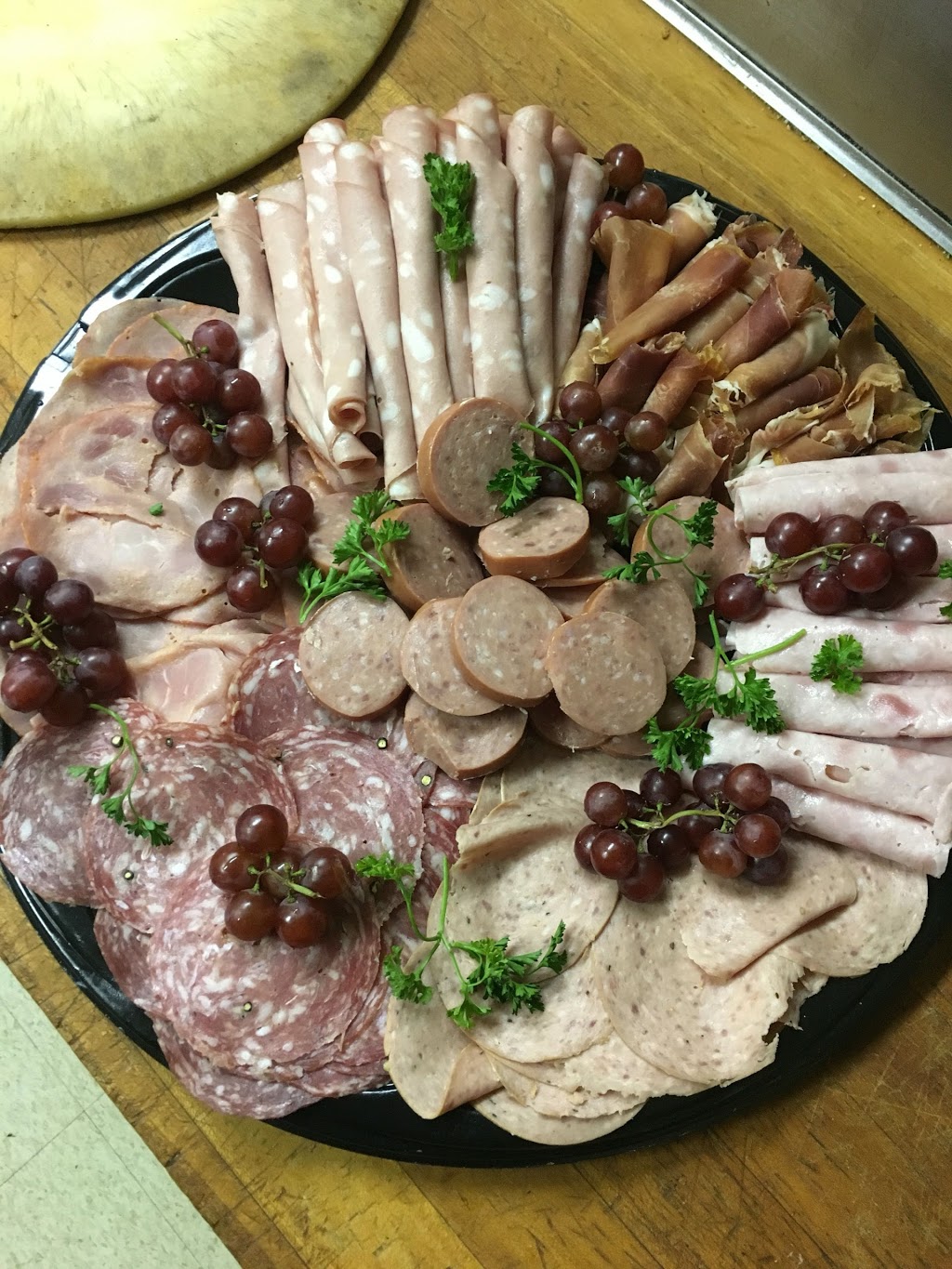 Potenzas Restaurant and Bar | 42 Parkview Ave, Grand Marais, MB R0E 0T0, Canada | Phone: (204) 754-8825