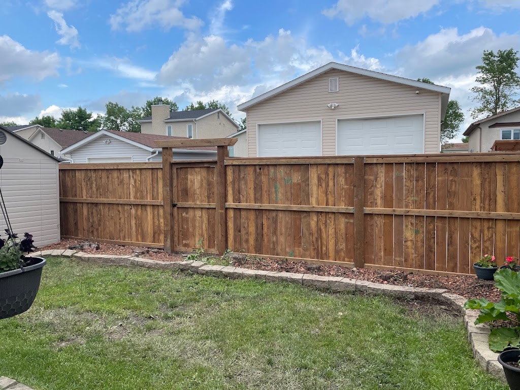 CommonWealth Renovations, Fences & Decks | 715 Oakenwald Ave, Winnipeg, MB R3T 1M6, Canada | Phone: (204) 688-6421