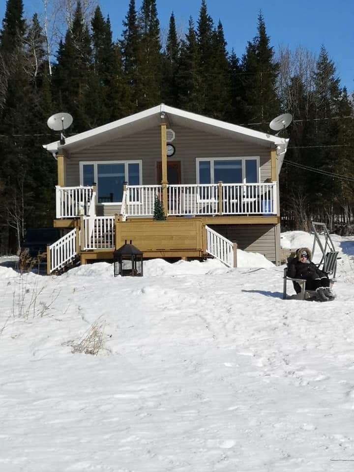 Chalet lEnsoleillé | 150 Chemin Larochelle, Saint-Claude, QC J0B, Canada | Phone: (877) 526-6879