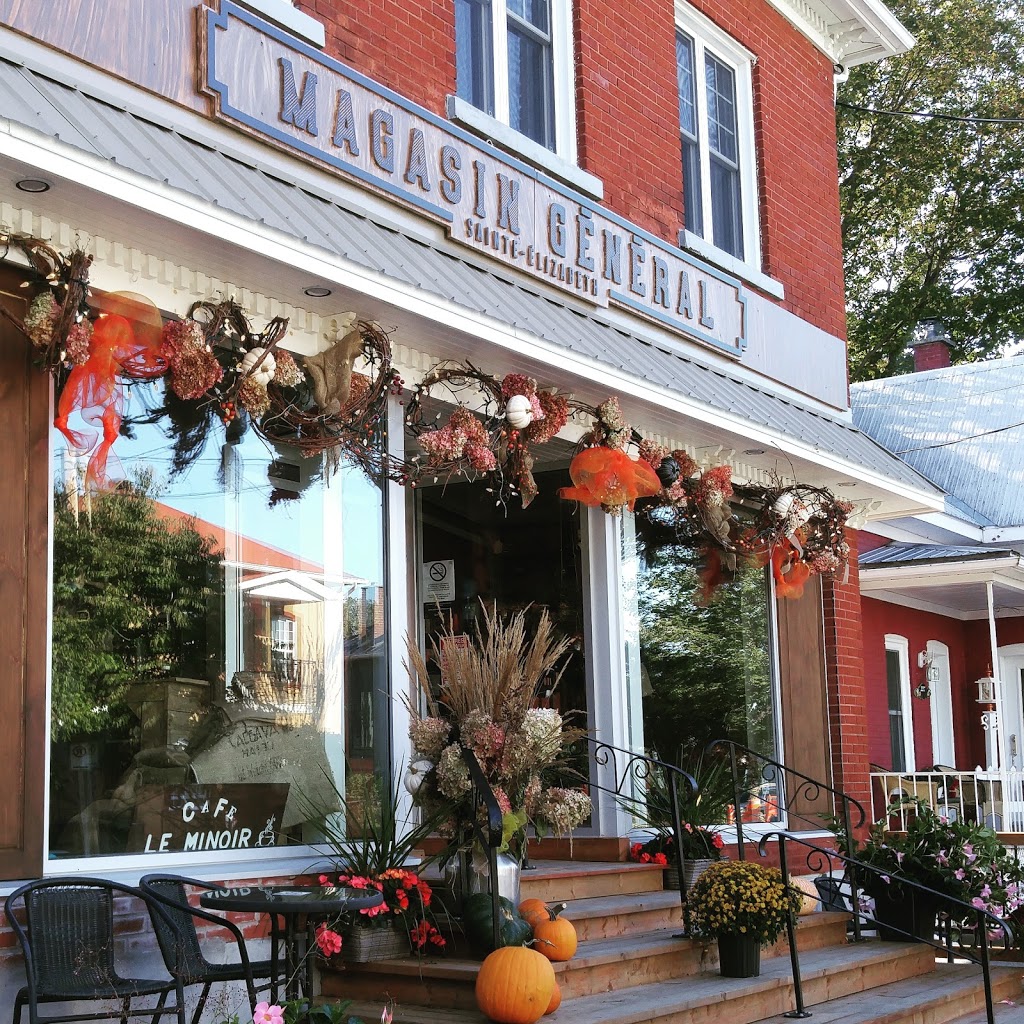 Magasin Général Ste-Élizabeth | 225 Rue Principale, Sainte-Élizabeth-de-Warwick, QC J0A 1M0, Canada | Phone: (819) 358-2136