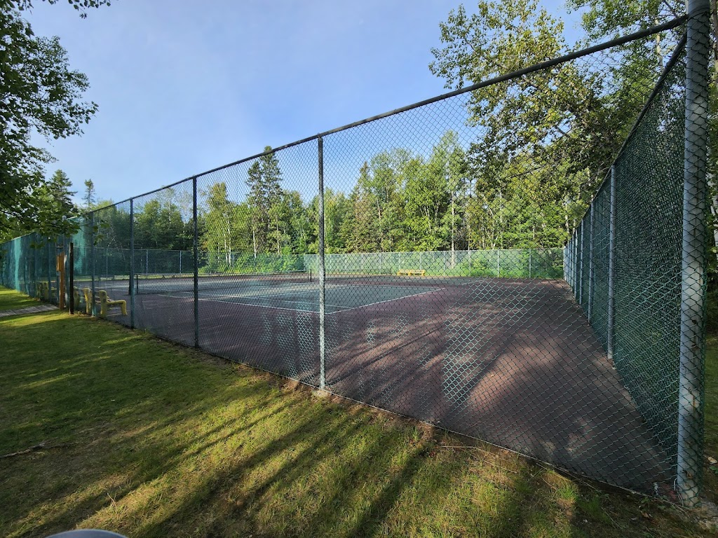 Tourist center Lac-Kénogami | 9000 Rte de Kénogami, Jonquière, QC G7X 0H9, Canada | Phone: (800) 665-6527