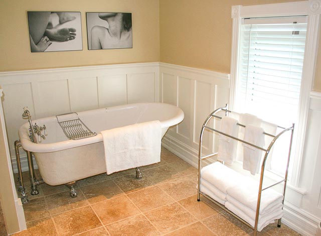 Newsroom Suites | 271 Wellington Main St, Wellington, ON K0K 3L0, Canada | Phone: (613) 399-5182