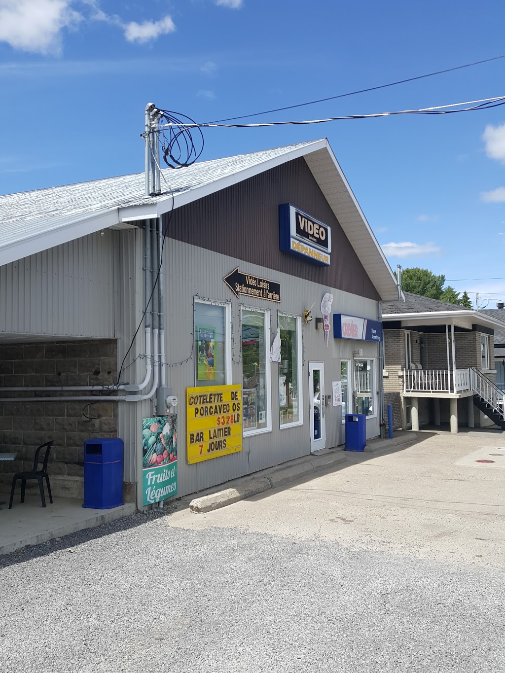 Club Video St-Alexis | 180 Rue Notre Dame, Saint-Alexis-des-Monts, QC J0K 1V0, Canada | Phone: (819) 265-3367