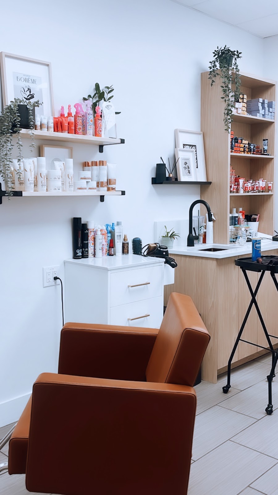 Studio Ninety Five | 224 Hunt Club Rd, Ottawa, ON K1V 1C1, Canada | Phone: (613) 294-4245