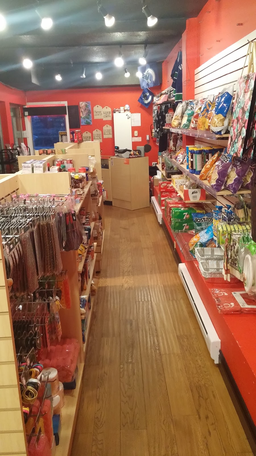OceanSide Convenience Store | 14899 Marine Dr, White Rock, BC V4B 1C2, Canada | Phone: (604) 385-3861