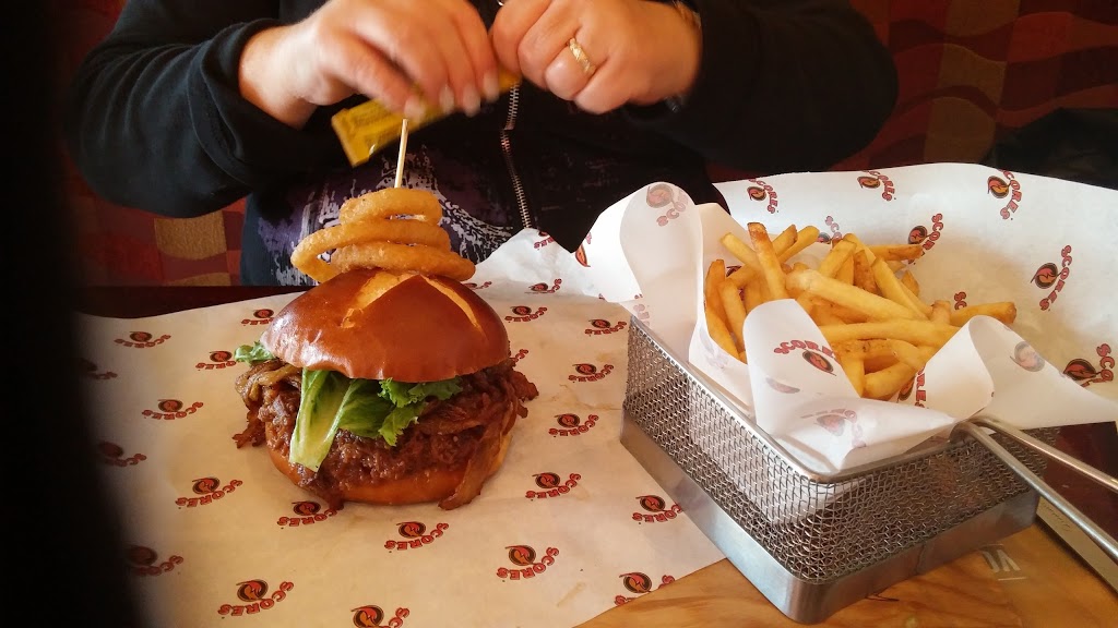 Rôtisserie Scores | 831 Rue Clemenceau, Québec, QC G1C 2K6, Canada | Phone: (418) 667-3000