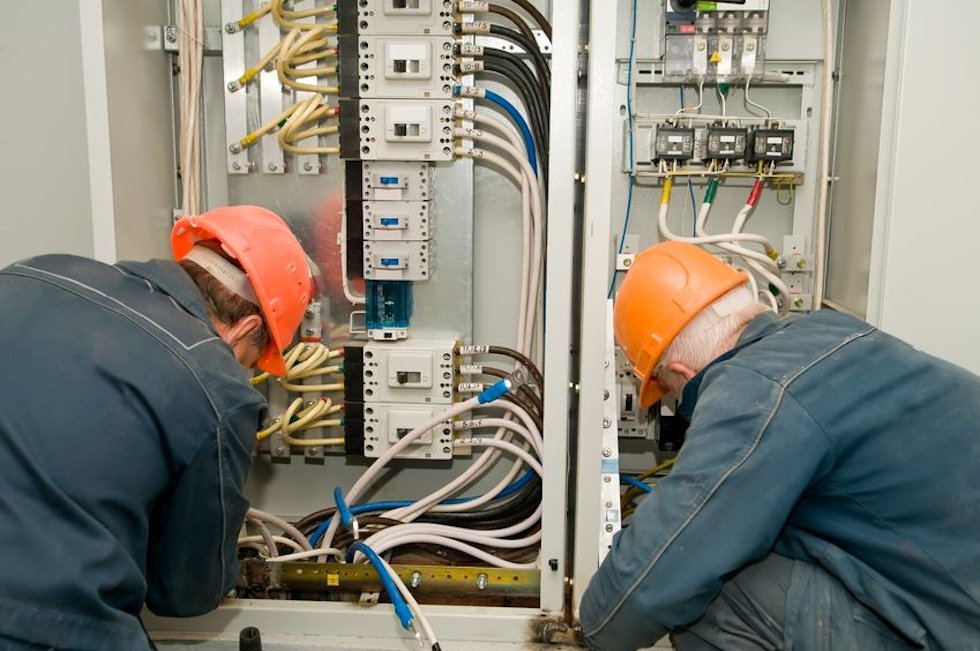 KS Maude Electric Ltd | 1479 Dominion St, North Vancouver, BC V7J 1B3, Canada | Phone: (604) 985-3105