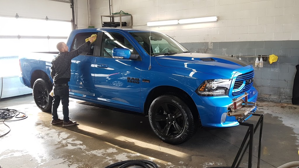 Kollbec Gatineau Jeep RAM Dodge Chrysler Fiat | 812 Boulevard Maloney O, Gatineau, QC J8T 3R6, Canada | Phone: (819) 568-1414