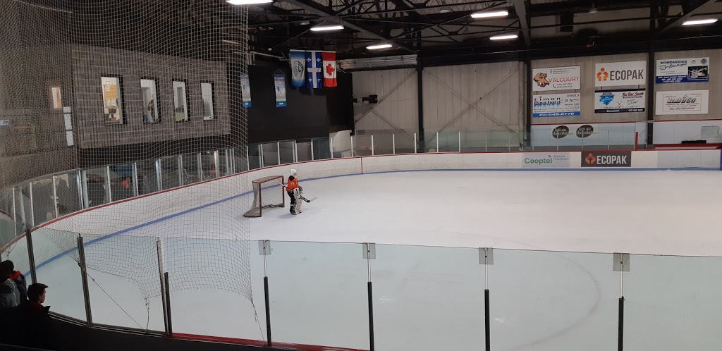 Arena de Valcourt | 1111 Boulevard des Cyprès, Valcourt, QC J0E 2L0, Canada | Phone: (450) 532-3743