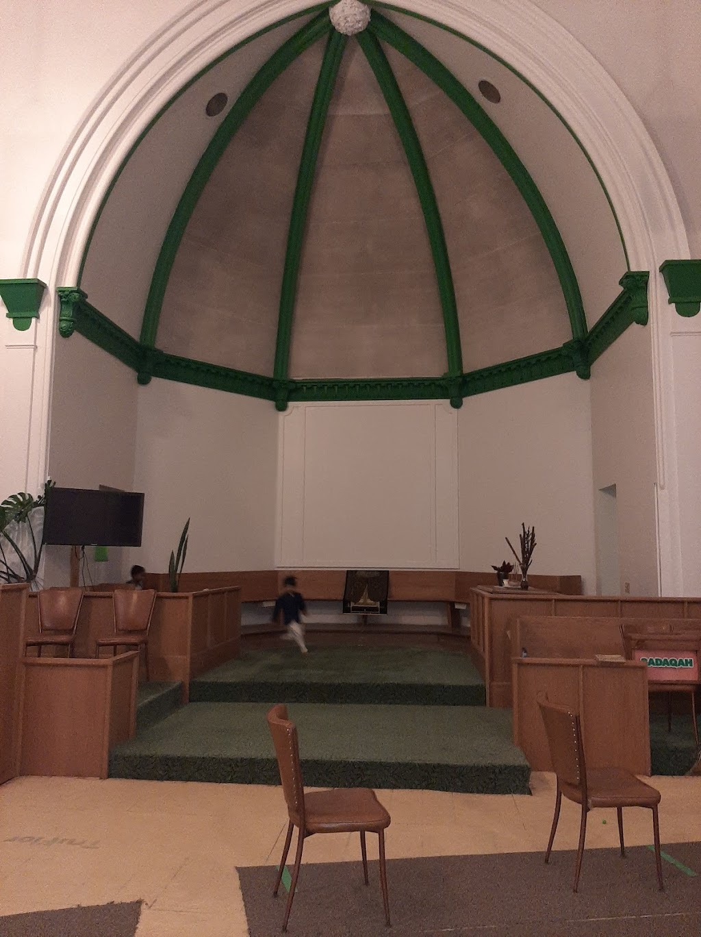Masjid - Ul Islam/Masjid Isa - Jesus, Son of the Virgin | 100 King & Queen Street, Trenton, ON K8V 3W3, Canada | Phone: (416) 536-0026