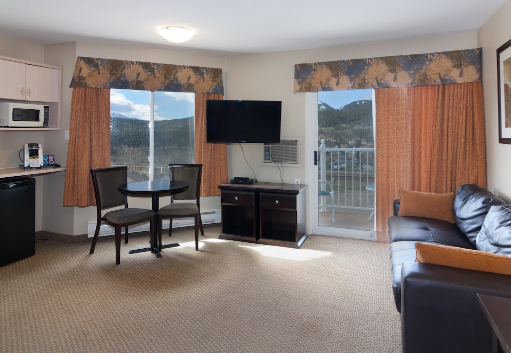 BCMInns - Coleman | 8514 19 Ave, Coleman, AB T0K 0M0, Canada | Phone: (403) 563-5600