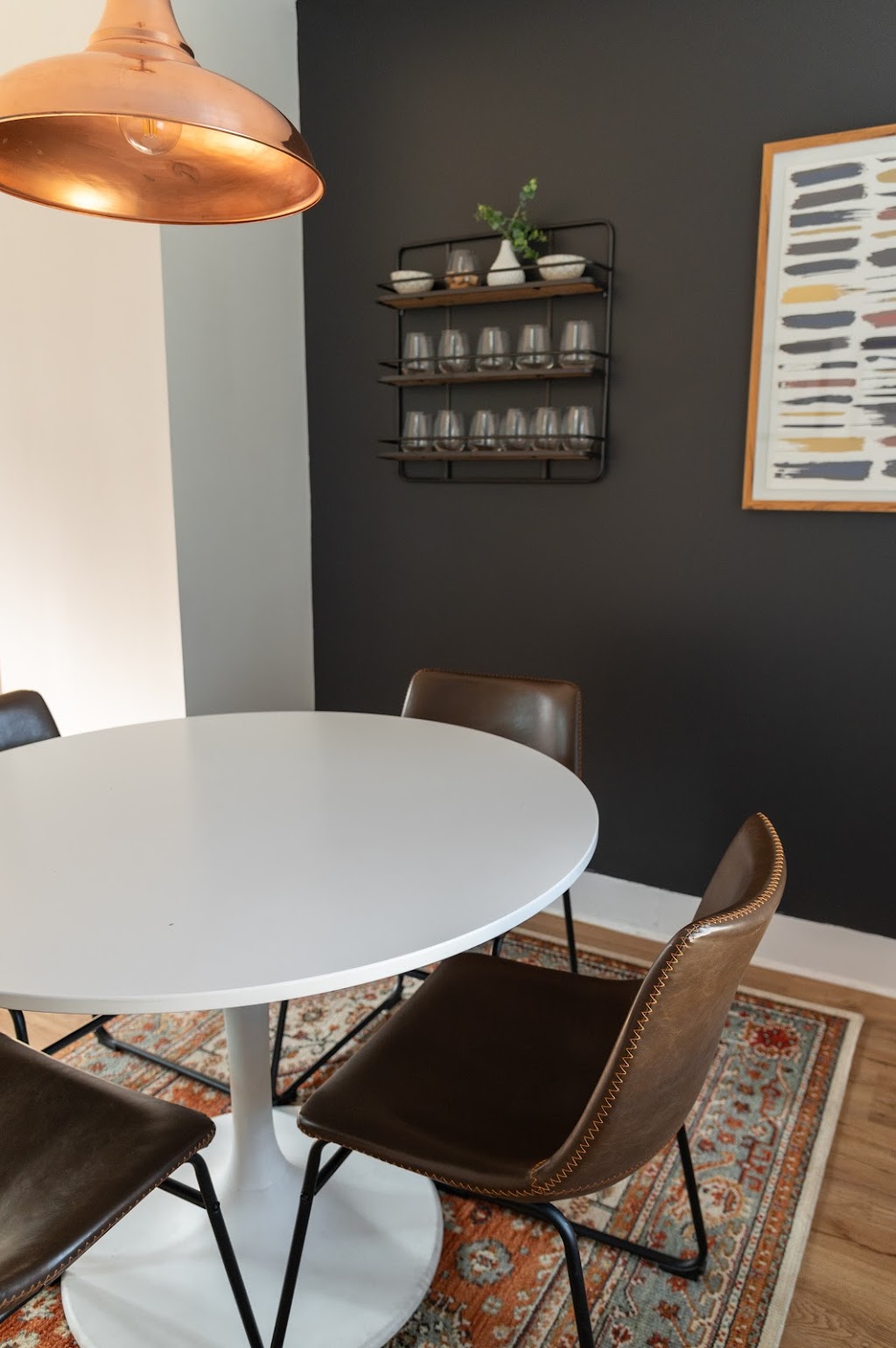 Groupe Renovation Laval Inc. | 4778 Rue du Tremblay, Laval, QC H7W 2S9, Canada | Phone: (450) 987-1998