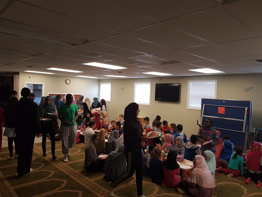 Barrie Islamic School | 155 Ferris Lane, Barrie, ON L4M 3A2, Canada
