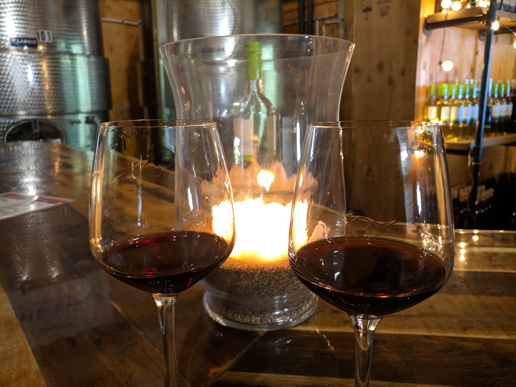 Between The Lines Winery | 991 Four Mile Creek Rd, Niagara-on-the-Lake, ON L0S 1J0, Canada | Phone: (905) 262-0289