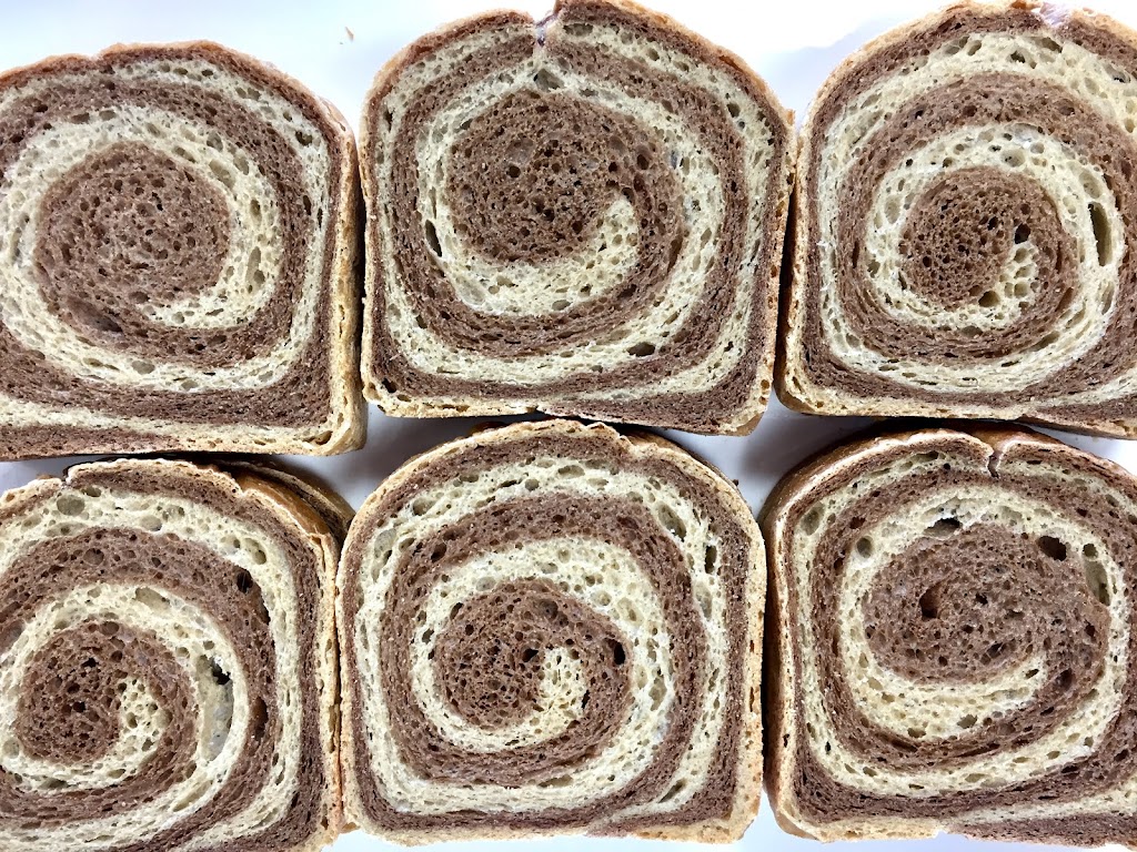 Five Girls Baking | 181 Main St, Liverpool, NS B0T 1K0, Canada | Phone: (902) 354-5551