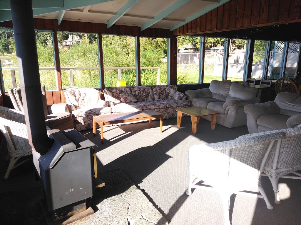 Cedar Beach Resort ＆Campground | 1M1、, 1136 N End Rd, Salt Spring Island, BC V8K 1M1, Canada