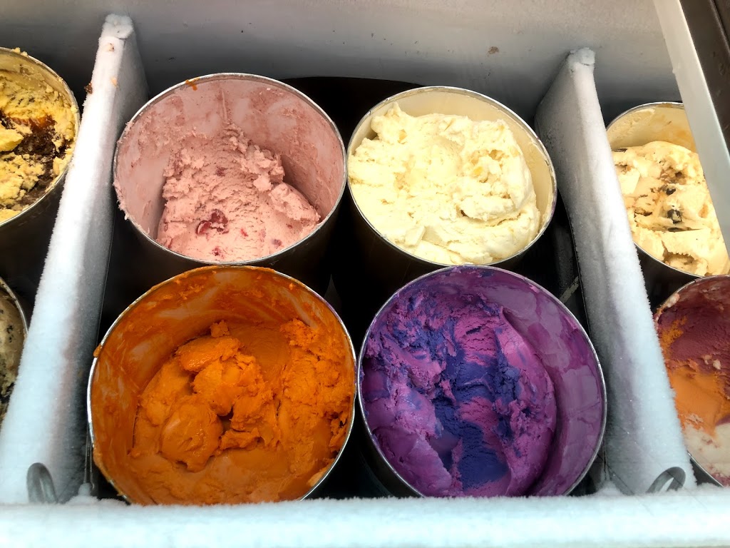 Baskin Robbins | 2752 Boulevard Saint-Charles, Kirkland, QC H9H 3B6, Canada | Phone: (514) 697-8841