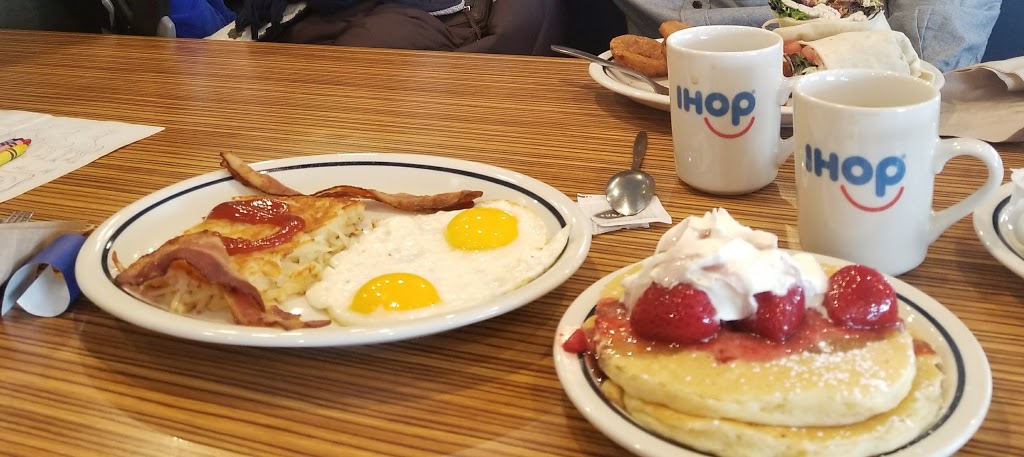 IHOP | 455 Sterling Lyon Pkwy, Winnipeg, MB R3P 1E9, Canada | Phone: (204) 615-3001