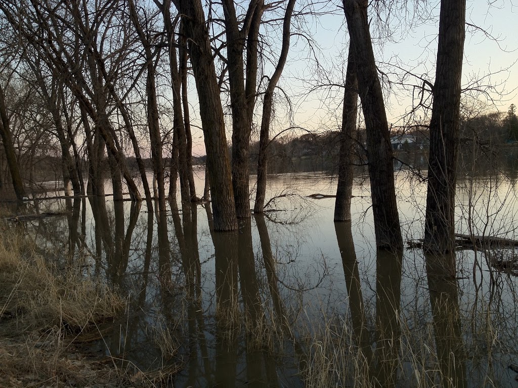 Bronx Park | Winnipeg, MB R2K 0Z5, Canada | Phone: (204) 667-5731