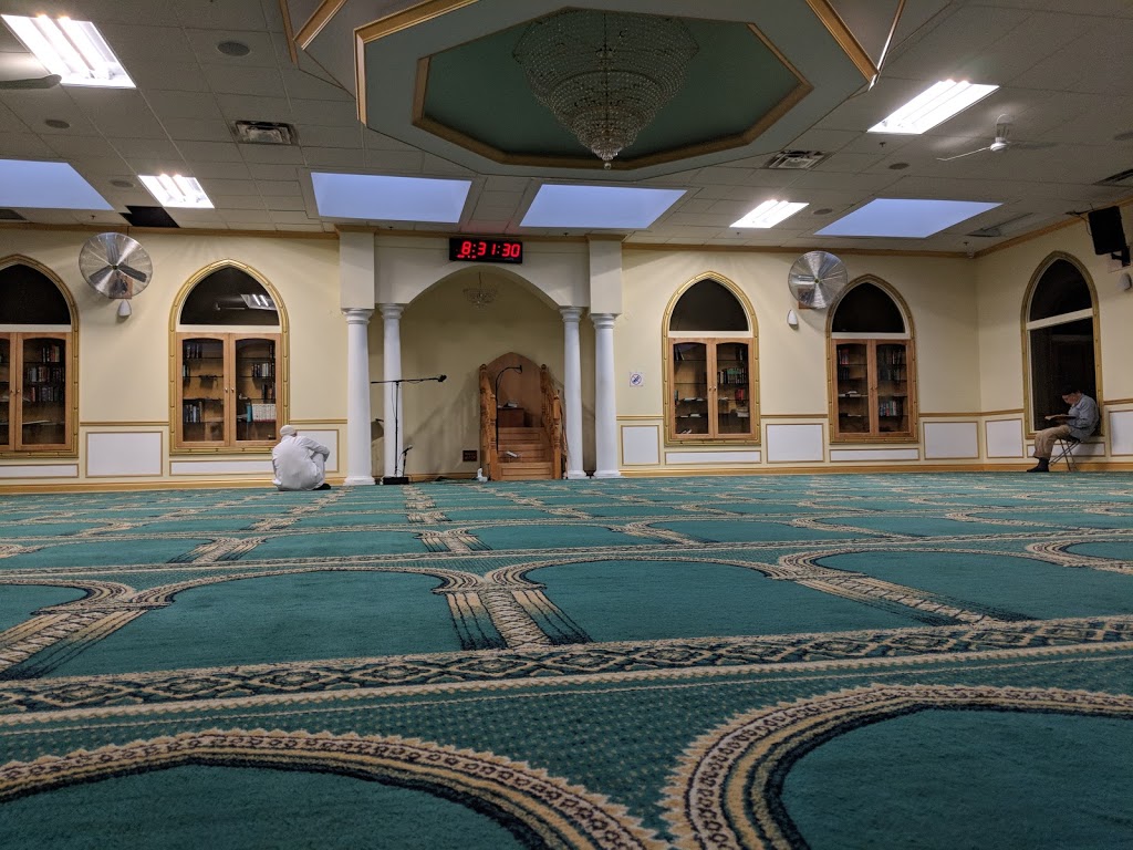 Masjid Huzaifah | 18 Progress Ave, Scarborough, ON M1P 2Y4, Canada | Phone: (416) 292-0015