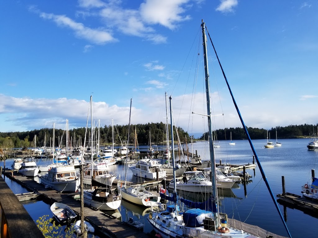 Pages Resort & Marina | 3350 Coast Rd, Gabriola, BC V0R 1X7, Canada | Phone: (250) 247-8931