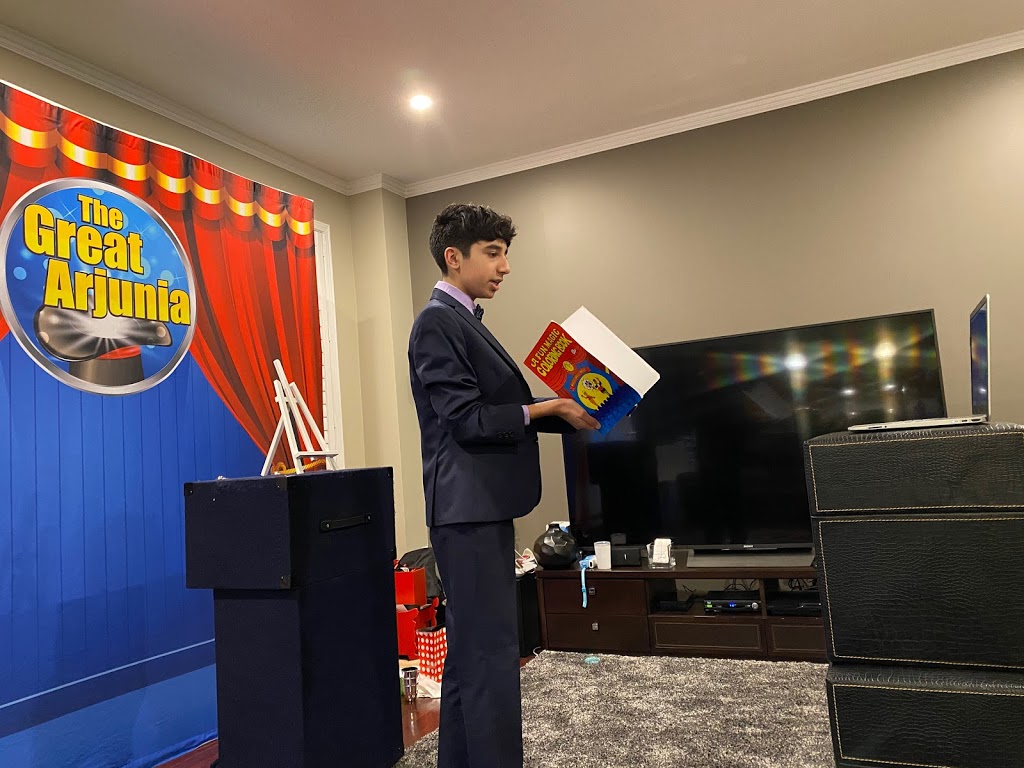 The Great Arjunia - Ottawa Magician | 8 Conlan Way, Nepean, ON K2J 4W9, Canada | Phone: (613) 900-5128