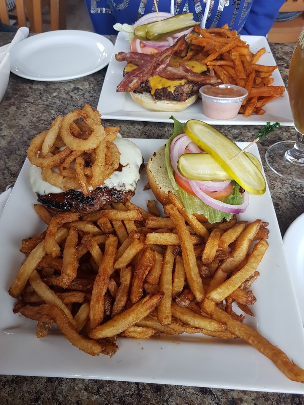 R U Serious Tap & Grill | 130 Silvercreek Pkwy N, Guelph, ON N1H 7Y5, Canada | Phone: (519) 766-0230