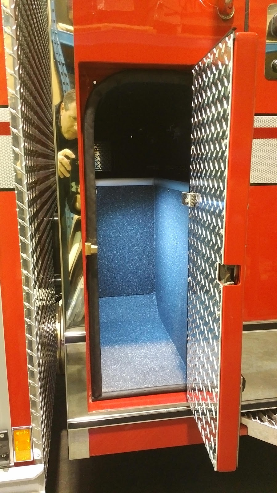 Hub Fire Engines | 3175 McCallum Rd, Abbotsford, BC V2S 7W5, Canada | Phone: (604) 859-3124