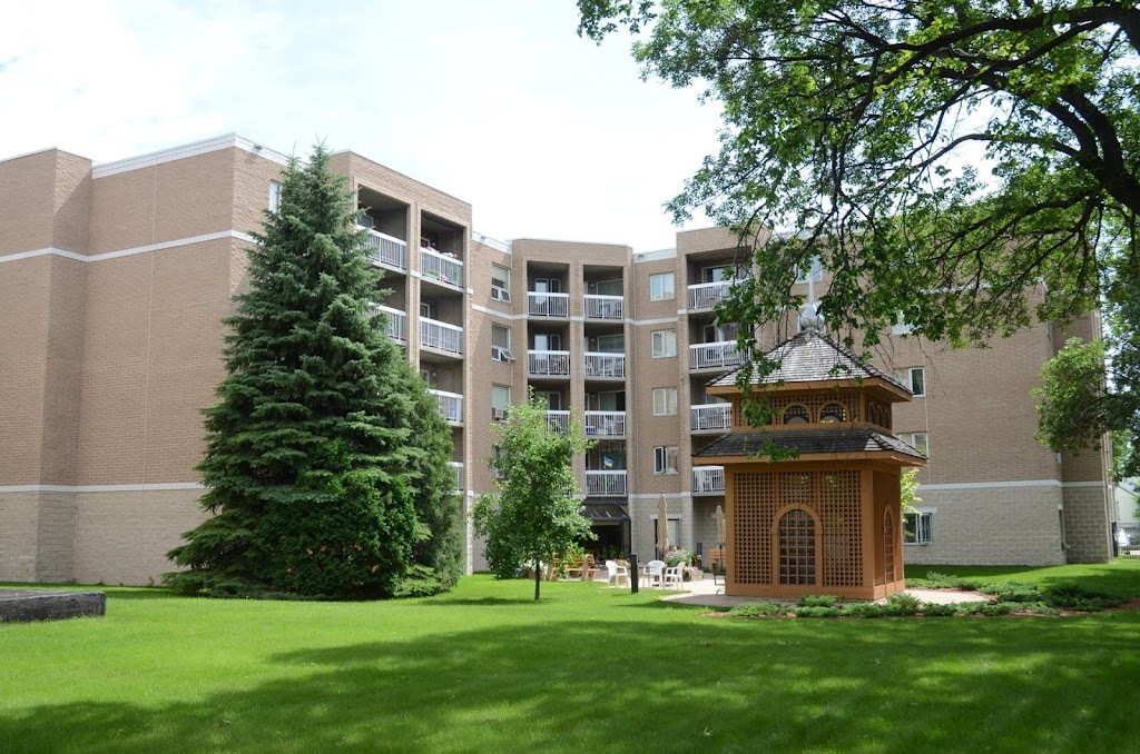 St Mary The Protectress Villa | 800 Burrows Ave, Winnipeg, MB R2X 3A9, Canada | Phone: (204) 586-5816