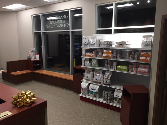 Edgemont Veterinary Clinic | 8210 Edgebrook Dr NW #105, Calgary, AB T3A 4K9, Canada | Phone: (403) 239-4657