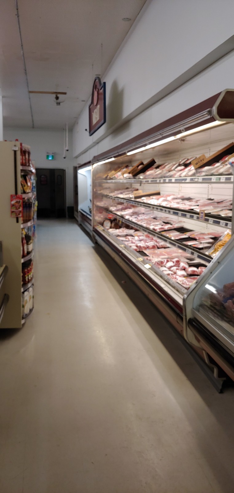 IGA Windsor Park | 650 Elizabeth Rd, Winnipeg, MB R2J 1A4, Canada | Phone: (204) 256-4633