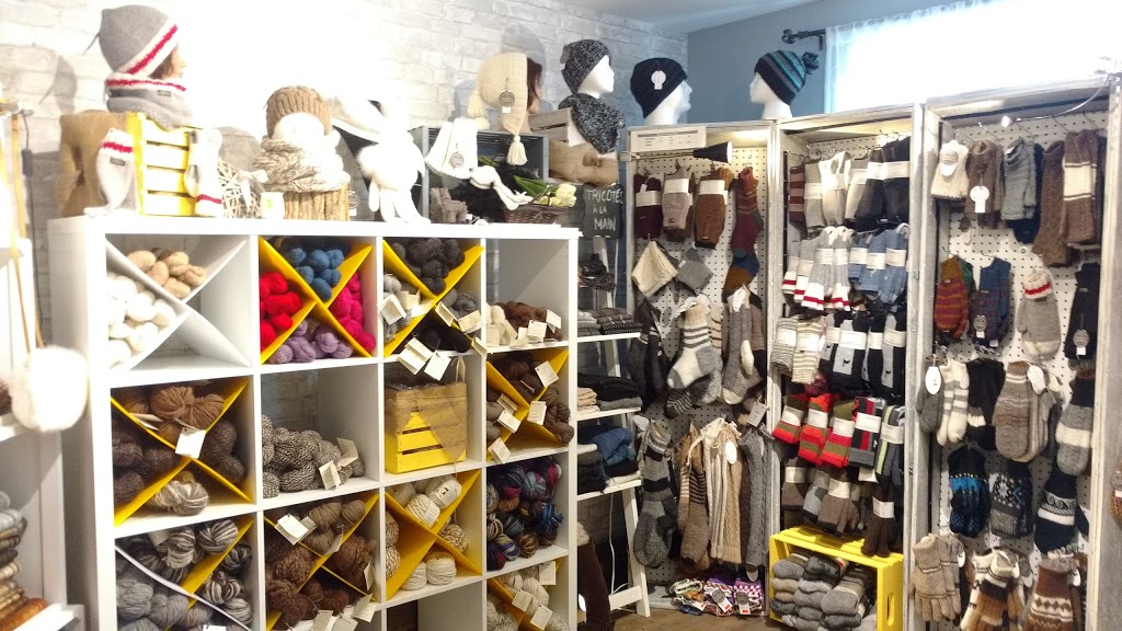 Rustik Alpaga | 446 Chemin Cyrille Beaudry, Saint-Paul, QC J0K 3E0, Canada | Phone: (450) 591-5591