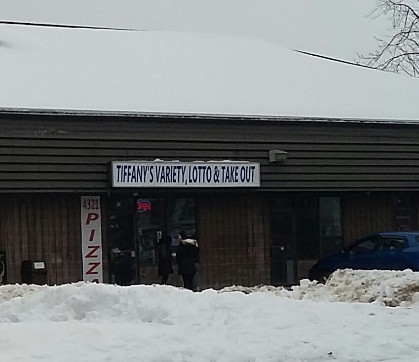Tiffanys Variety and Takeout | 10 Mccabe St, Welland, ON L3B 5Y4, Canada | Phone: (905) 732-4321