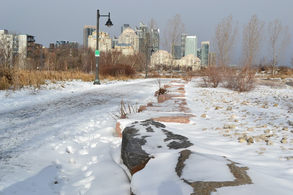 Norris Crescent Parkette | 24 Norris Crescent, Etobicoke, ON M8V 1S2, Canada