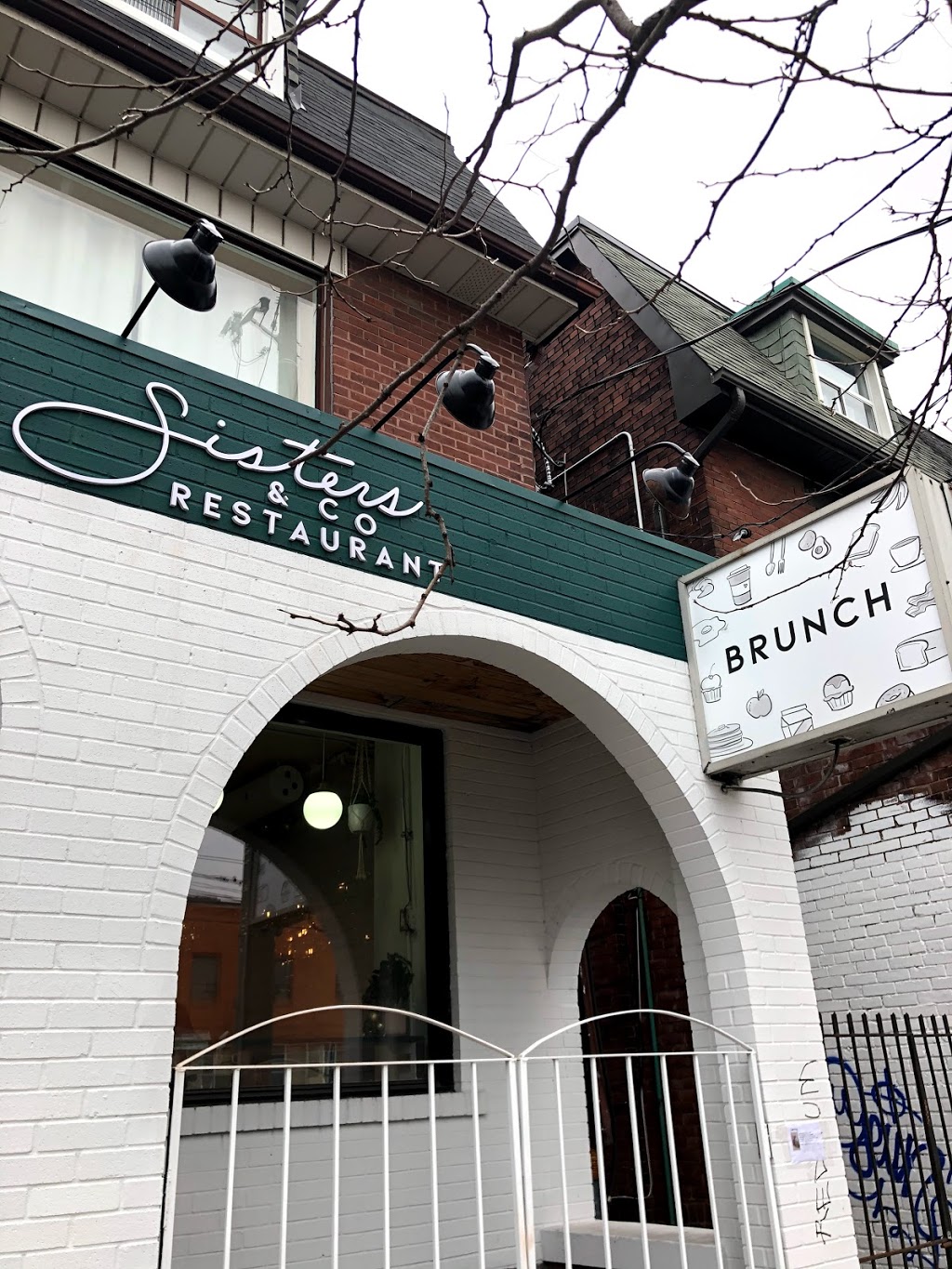 Sisters & Co | 887 Dundas St W, Toronto, ON M6J 1V9, Canada | Phone: (647) 350-7478