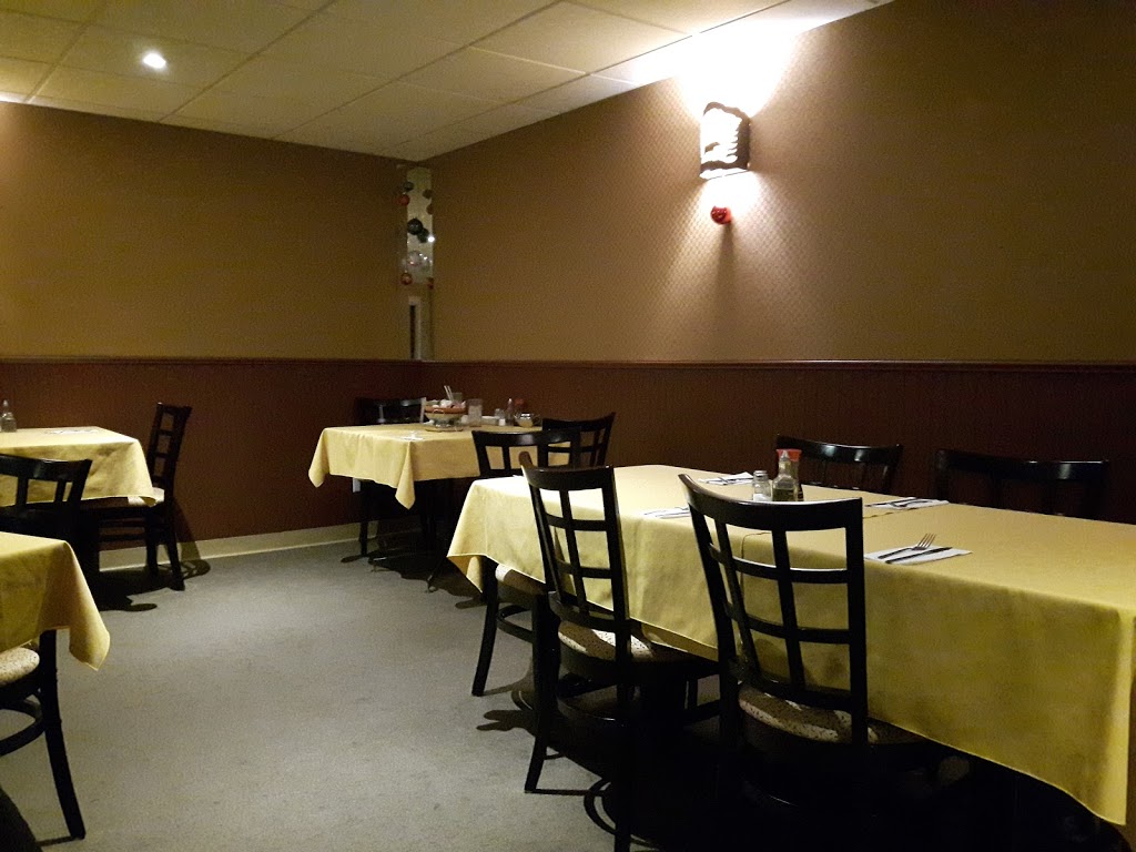 Fortune Restaurant Ltd | Conception Bay Hwy, Bay Roberts, NL A0A 1G0, Canada | Phone: (709) 786-4627