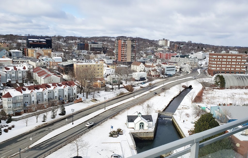 Premiere Suites | 15 Kings Wharf Pl, Dartmouth, NS B2Y 0C1, Canada | Phone: (888) 575-7808