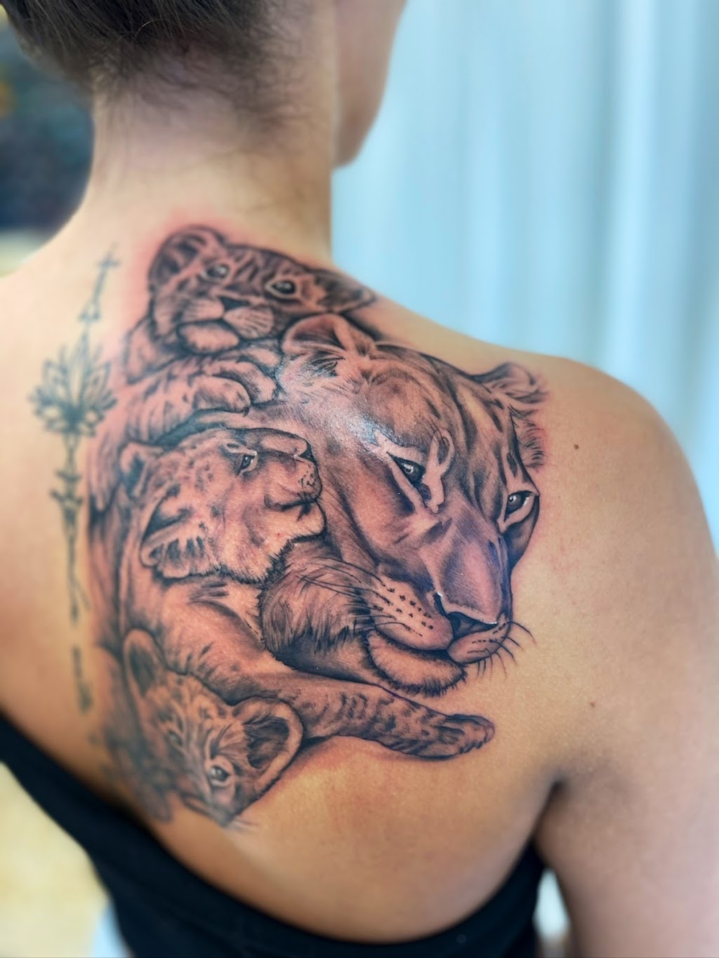 Heart to Hand Tattoo | 32818 7th Ave Unit #302, Mission, BC V2V 2C3, Canada | Phone: (604) 302-7152